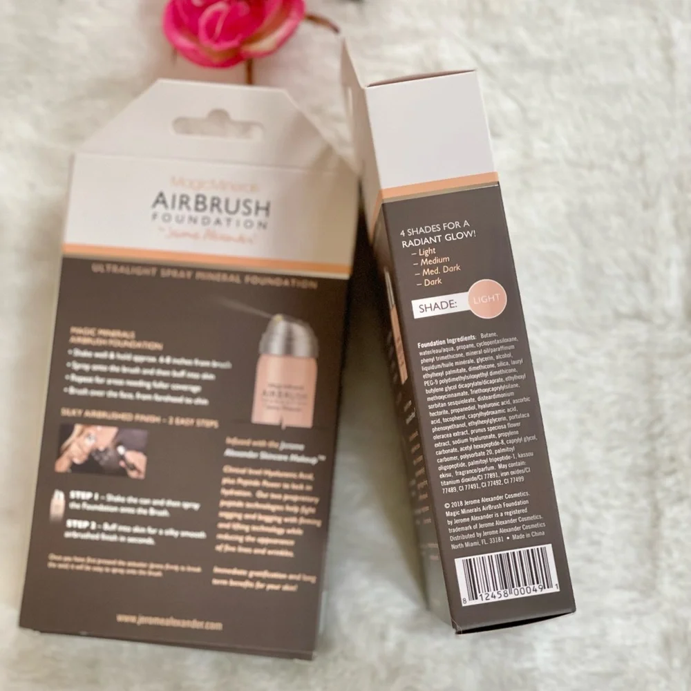 New with tags MAGIC MINERAL AIRBRUSH FOUNDATION With Kabuki Brush to buff, blend